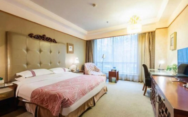 Fortune Plaza Hotel