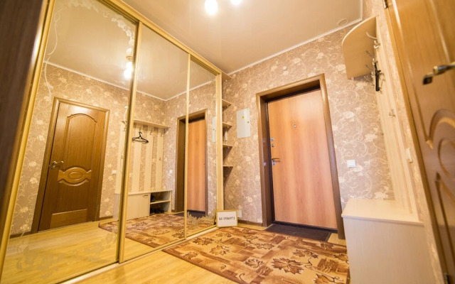 Komsomolskaya 15 - 250