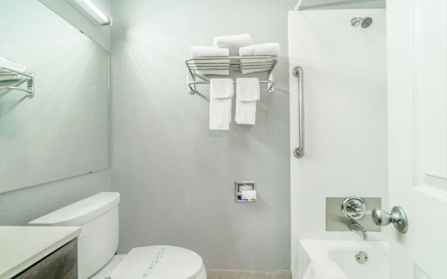 Purple Sage By OYO Snyder TX