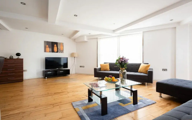 Platinum Apartment next to London Bridge 9995