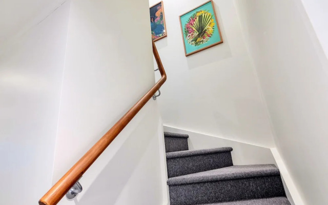 Chic 3 Bedroom City Central with Parking