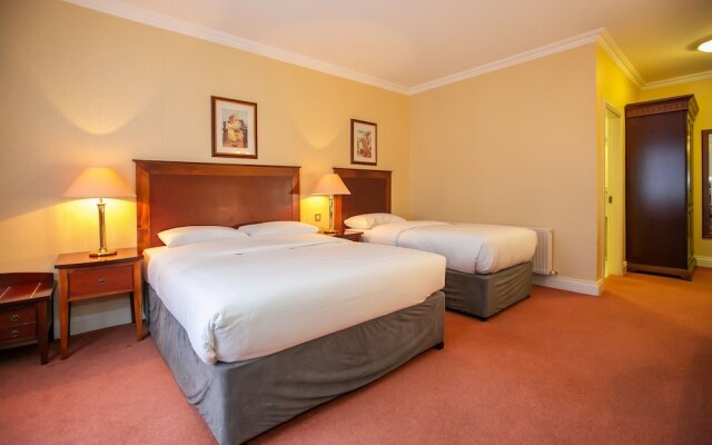 Citywest Aparthotel