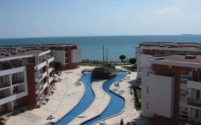GT Privilege Fort Beach Apartments