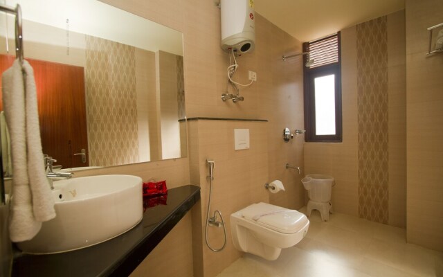 OYO 2943 Hotel Eco Groves