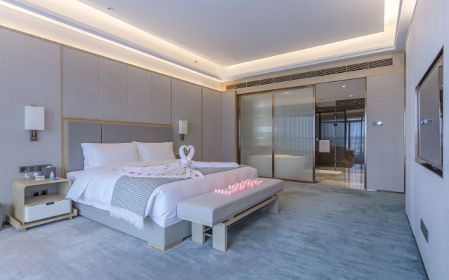 Qianhuazhou Hotel