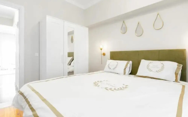 Luxury 5 by OTOTO