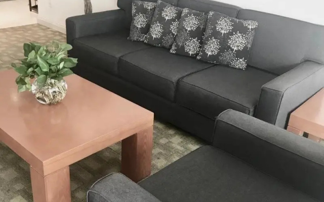 Downtown Retro Serviced Apartment – Hotel Rooms – Ho Chi Minh City