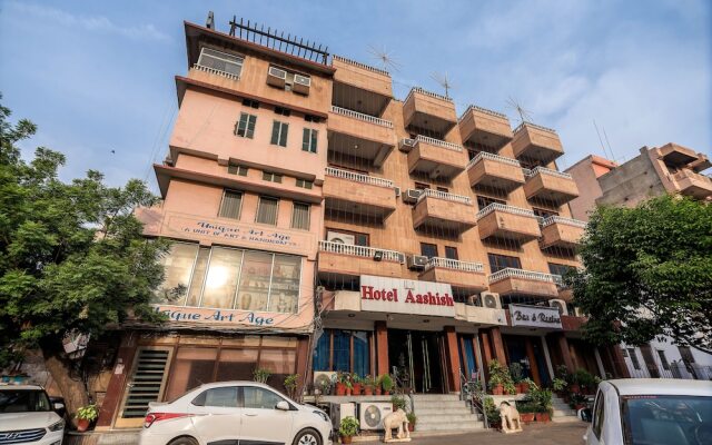 Hotel Aashish