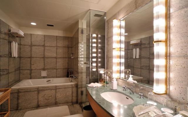 Hiroshima Airport Hotel