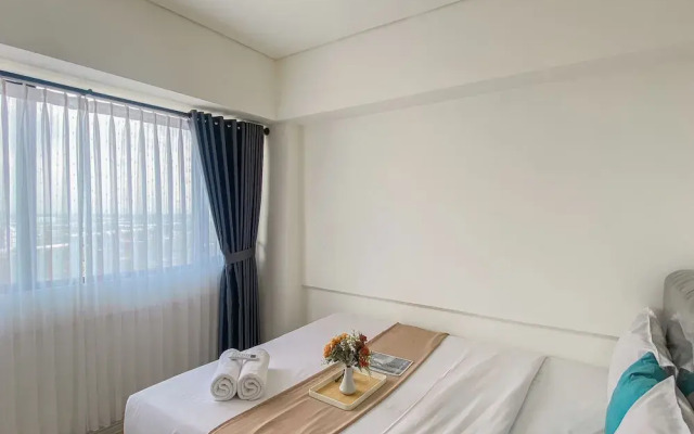 Relaxing And Cozy Living 2Br Meikarta Apartment