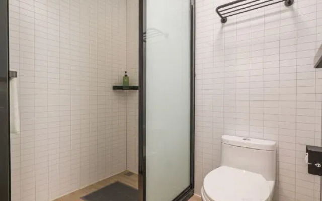 Hi Inn Hotel (Shanghai Baoshan Chengshi Gongyeyuan)