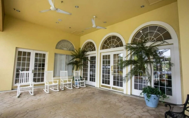 133 Beautiful Home With Lake View