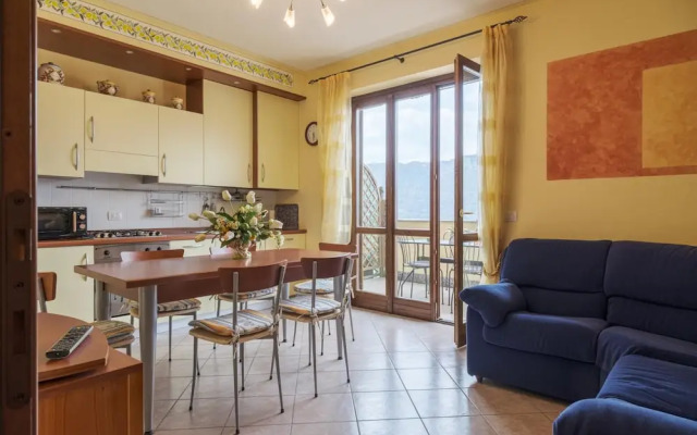 De Gasperi 14 in Sale Marasino