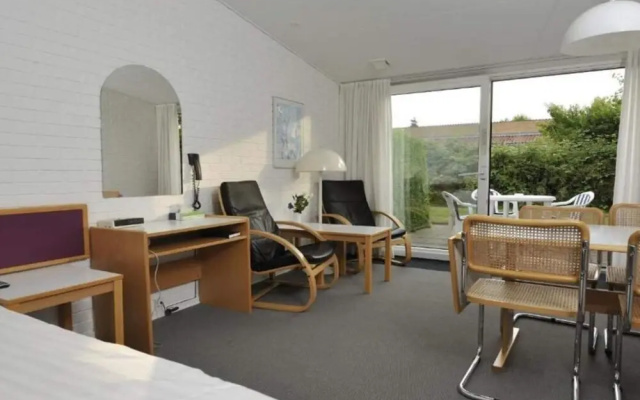 Holiday Home With Beach Access