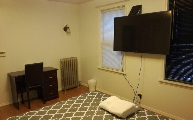 Purple Garden Guesthouse LGA