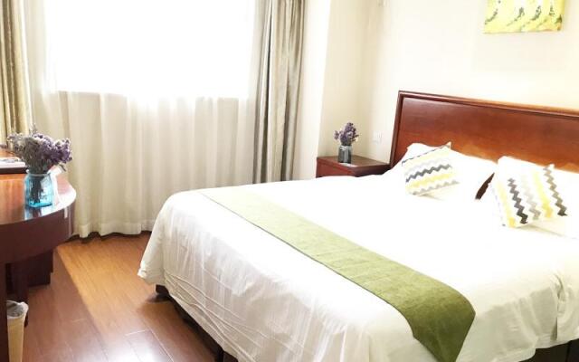 GreenTree Inn Shanghai Xintiandi Laoximen Subway Station Shell Hotel