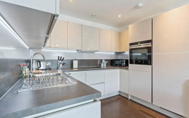 Kingsland High Street Apartment