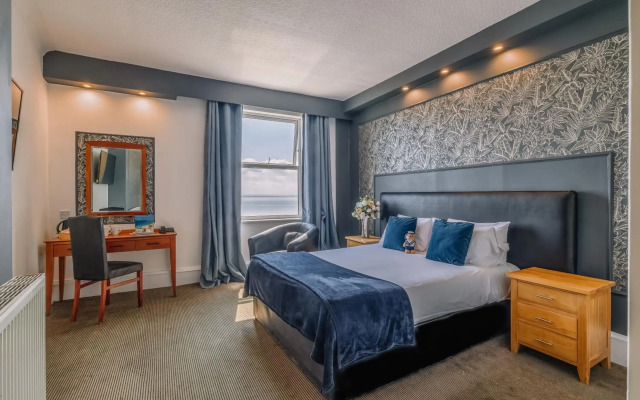 Muthu Westcliff Hotel (Near London Southend Airport)