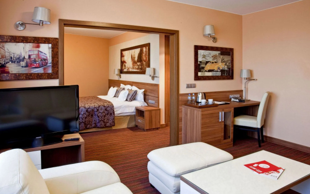 Haston City Hotel