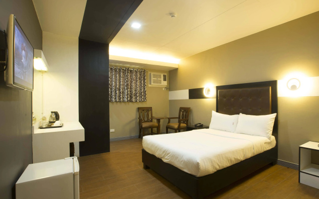 Lucky 9 Budget Hotel