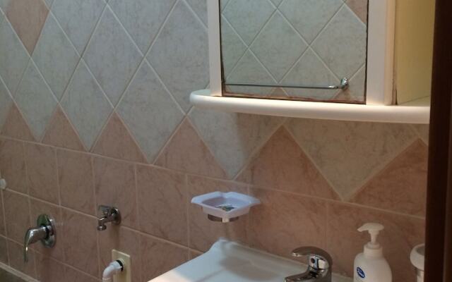 Bilocale con terrazzino lavatoio