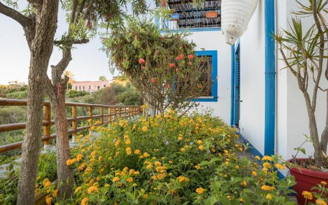 Clelia Case Vista Mare