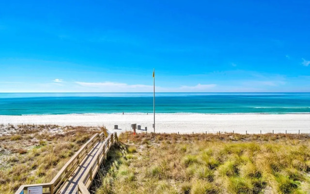 Emerald Beach 225