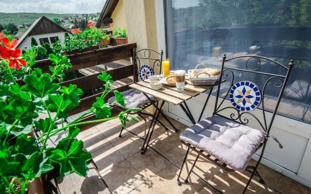 Casa Montana I- Cosy Apartment With Mountain View