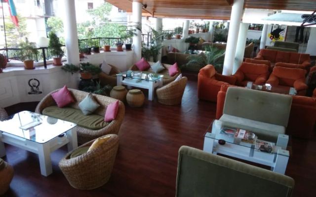 OYO 10179 Hotel Yavachi