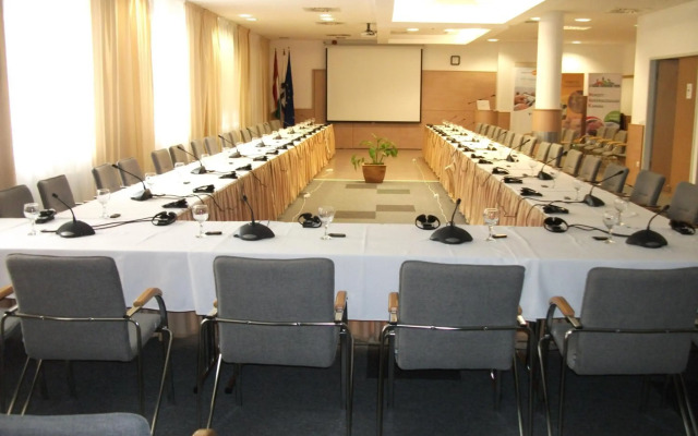 Famulus Hotel