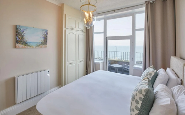 Host Stay 4 Metropole Towers