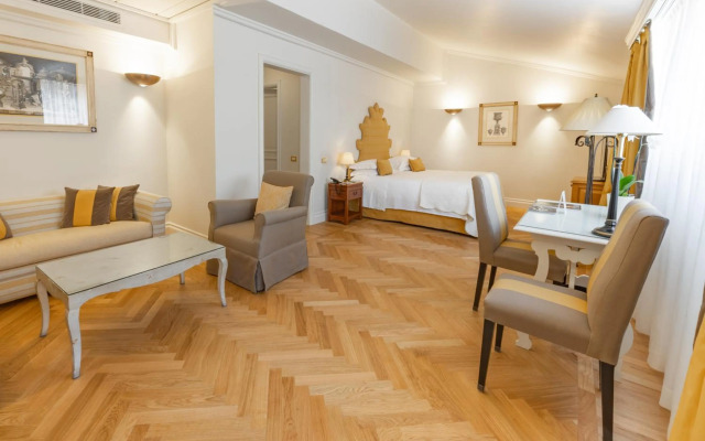 Grand Hotel Continental Siena – Starhotels Collezione