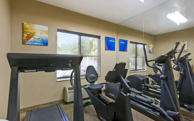 Comfort Inn Green Valley I-19