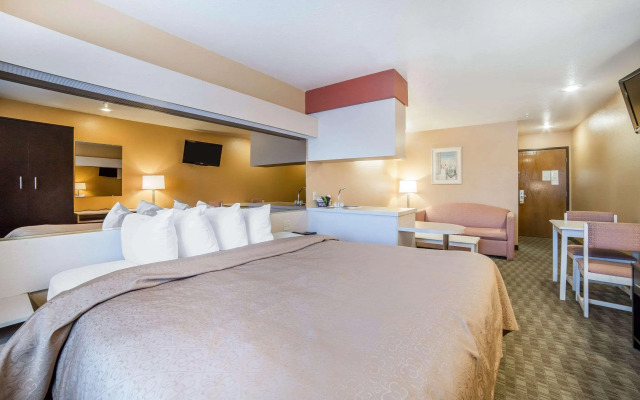 Quality Inn & Suites Elko
