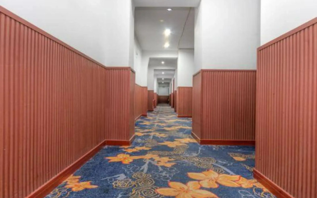 Chongqing Zhijia Hotel (Jiangbei International Airport Nanhua Middle School)