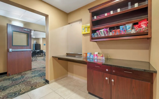 Red Roof Inn Charlestown