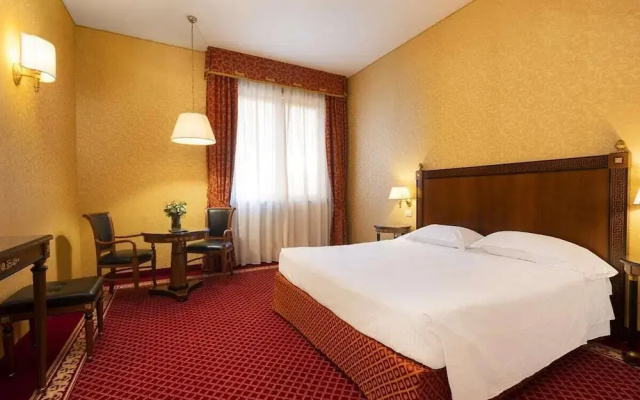 Hotel Maxim