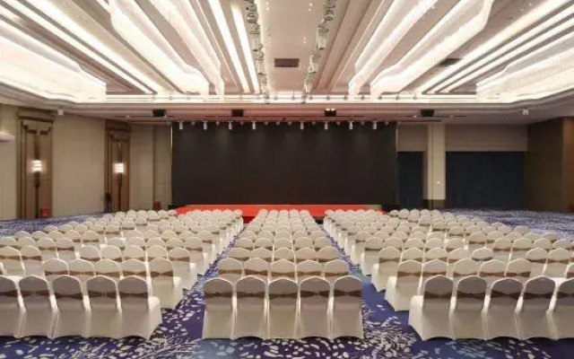 Vienna International Hotel (Chuxiong Ruite Store)