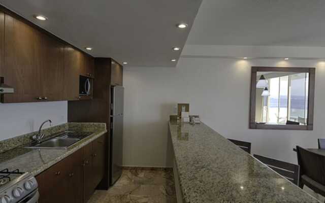 Costa Sur Resort by VRHost