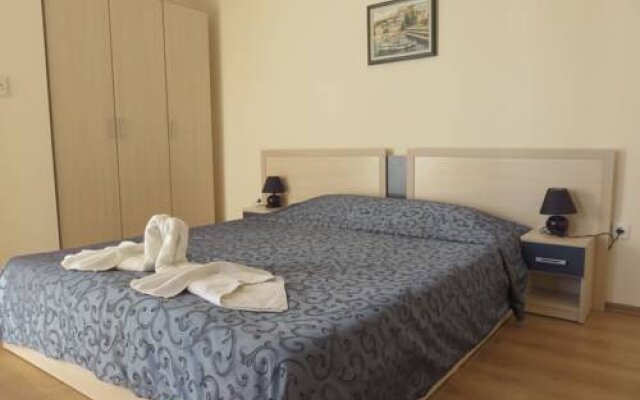 Aquaria Holiday Apartments