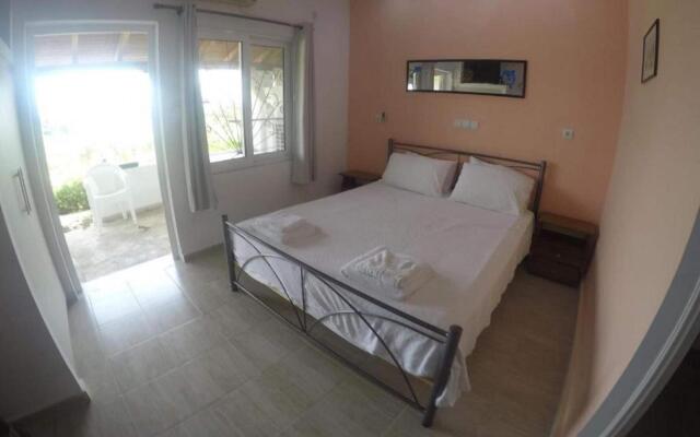 Snug Apartment in Mpenitses With Shared Pool