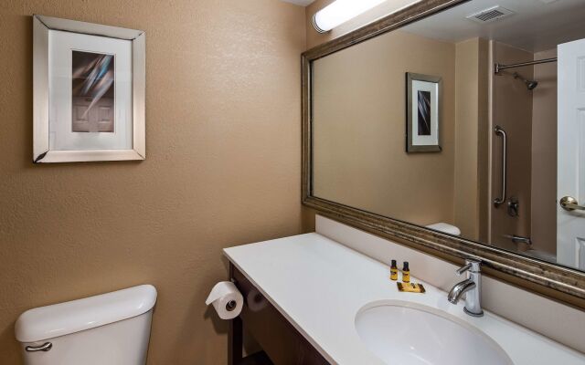 Wingate by Wyndham Harrisburg Near Hershey