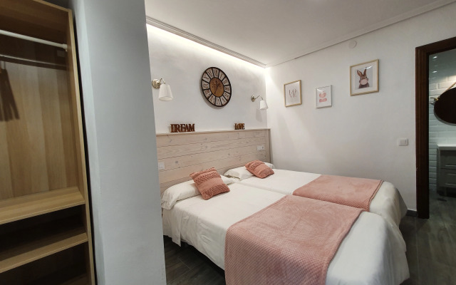 El Nogal Home - Hostel