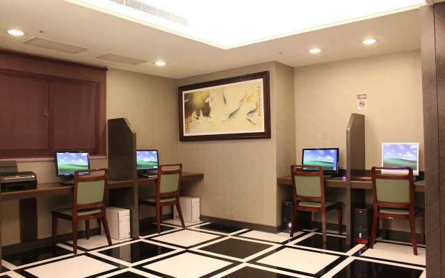 Shihzuwan Hotel - Kaohsiung Station