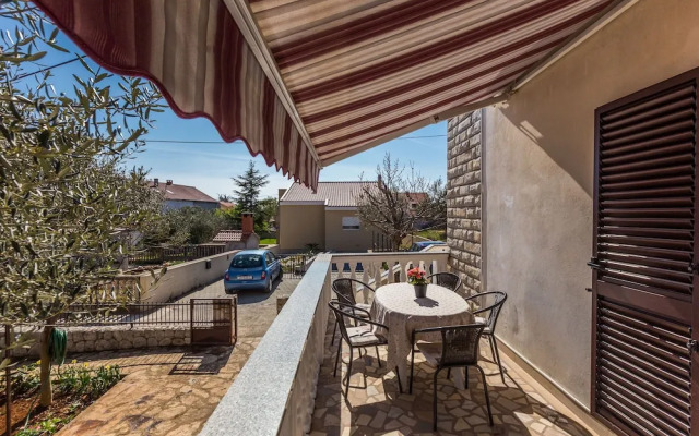 Lovely Leisure Apartments With Pool