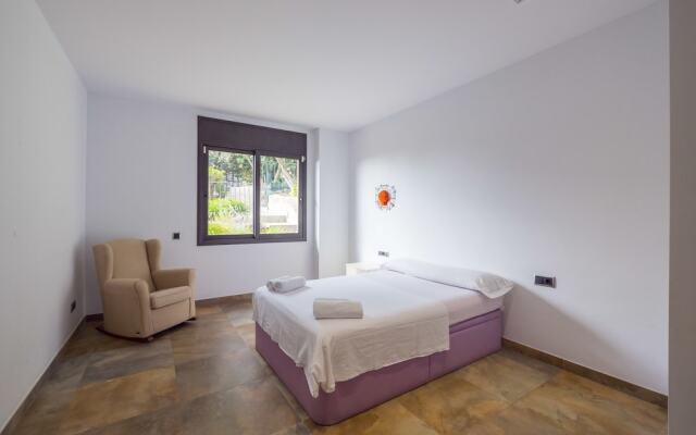 HomeHolidaysRentals Albi - Costa Barcelona