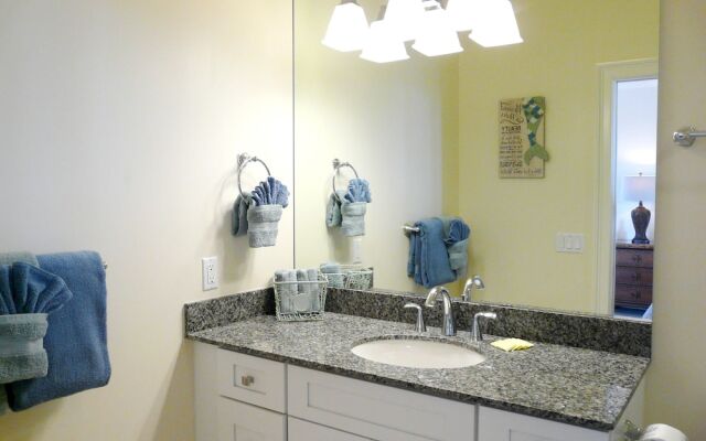 Pet-friendly Waterfront Home With Heated Pool and spa