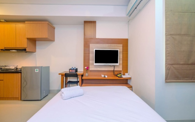 Best Unit with Minimalist Design Studio Grand Kamala Lagoon Apartment – Guest Rooms – Bekasi