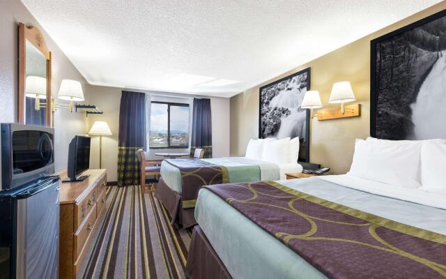 Super 8 By Wyndham Sheridan