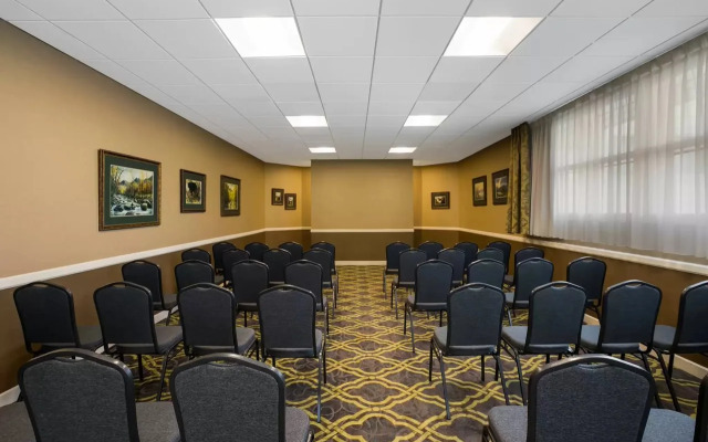 The Inn At Apple Valley, Ascend Hotel Collection